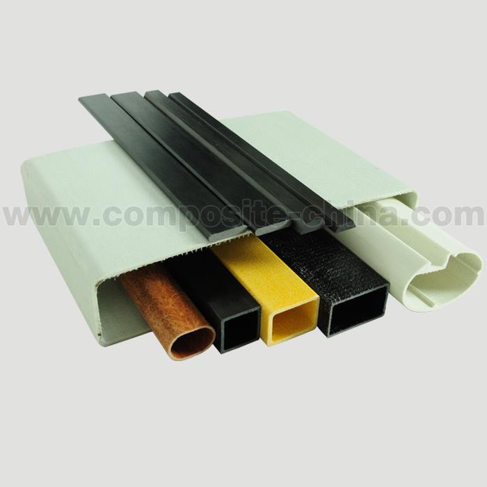 Extrudované trubky ve tvaru skleněných vláken