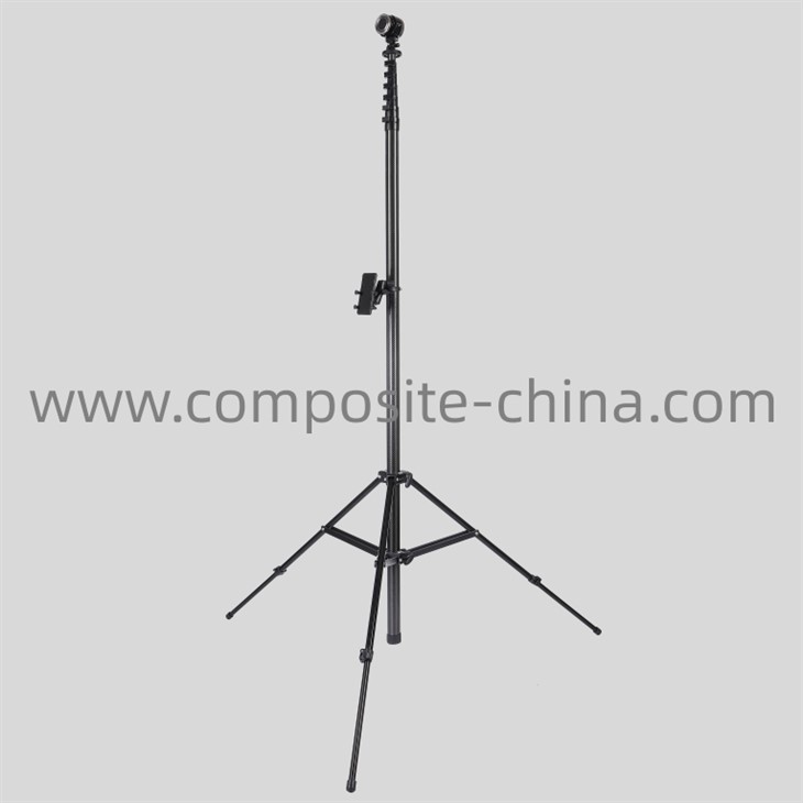 Přívodní adaptér pro přívod vody